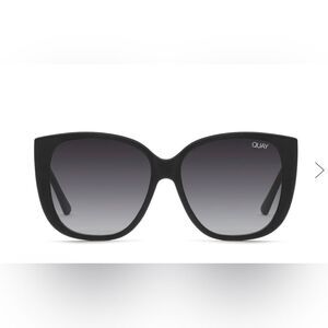 Quay Ever After Frame Matte Black / Lens Smoke Fade 125 NWT  $90